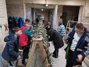 Учимся делать маскировочные сети.